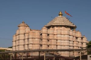 Siddhivinayak Temple Tour By Clearcabsrental